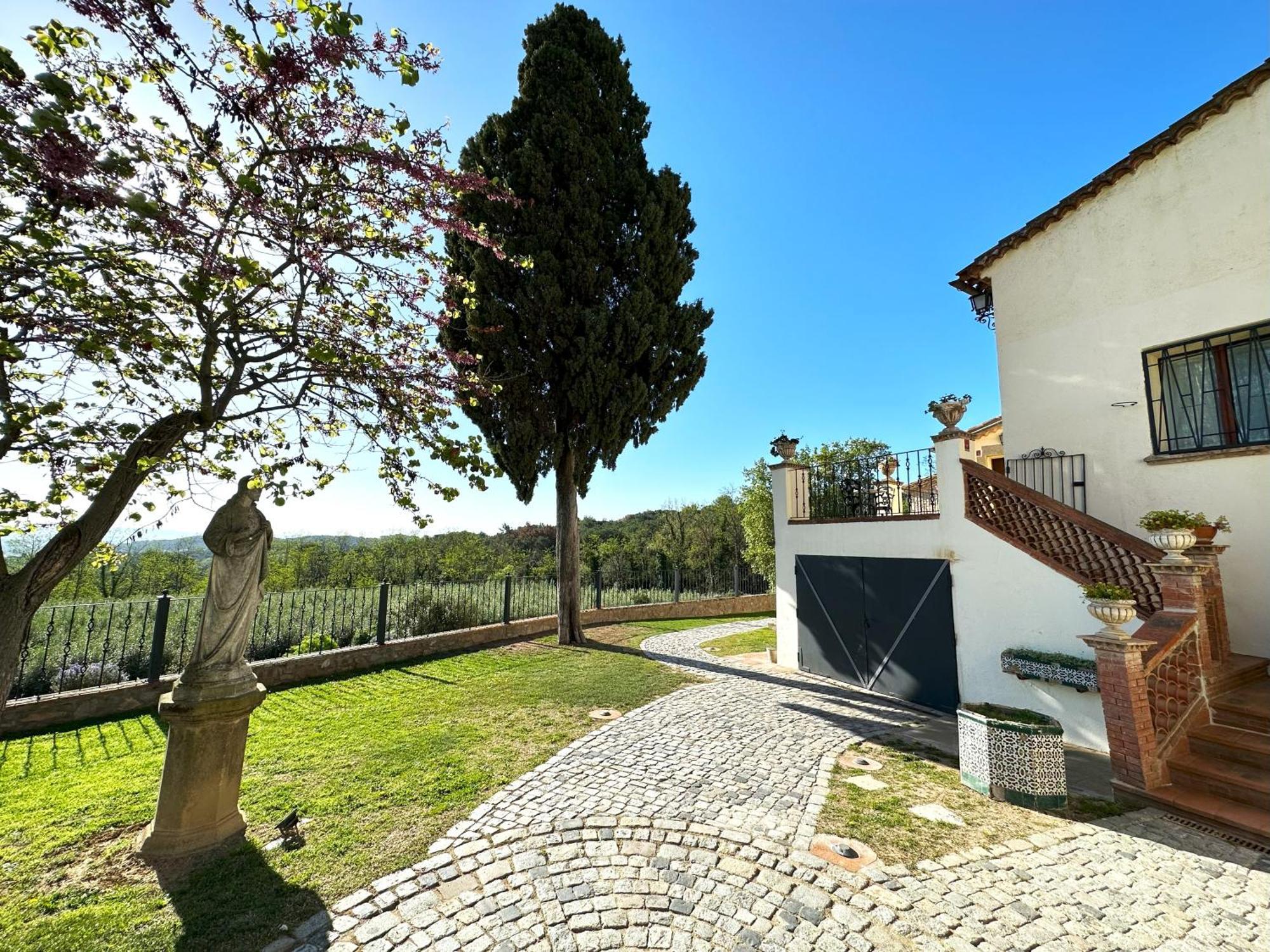Masia Can Viver - Olive Oil Tourism B&B Bigues I Riells Екстериор снимка
