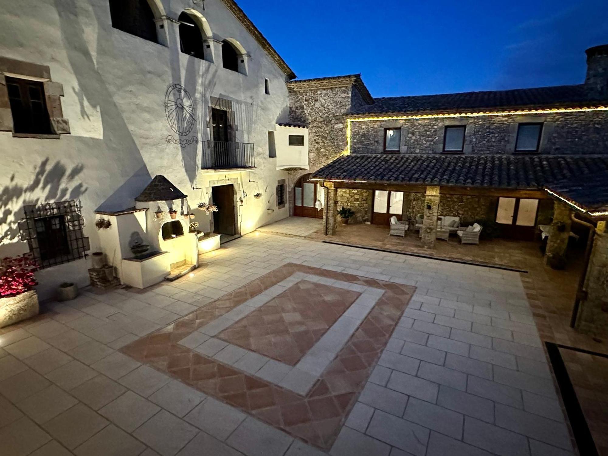 Masia Can Viver - Olive Oil Tourism B&B Bigues I Riells Екстериор снимка