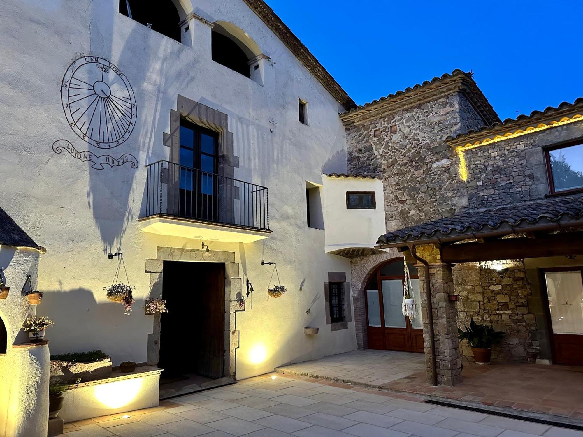 Masia Can Viver - Olive Oil Tourism B&B Bigues I Riells Екстериор снимка