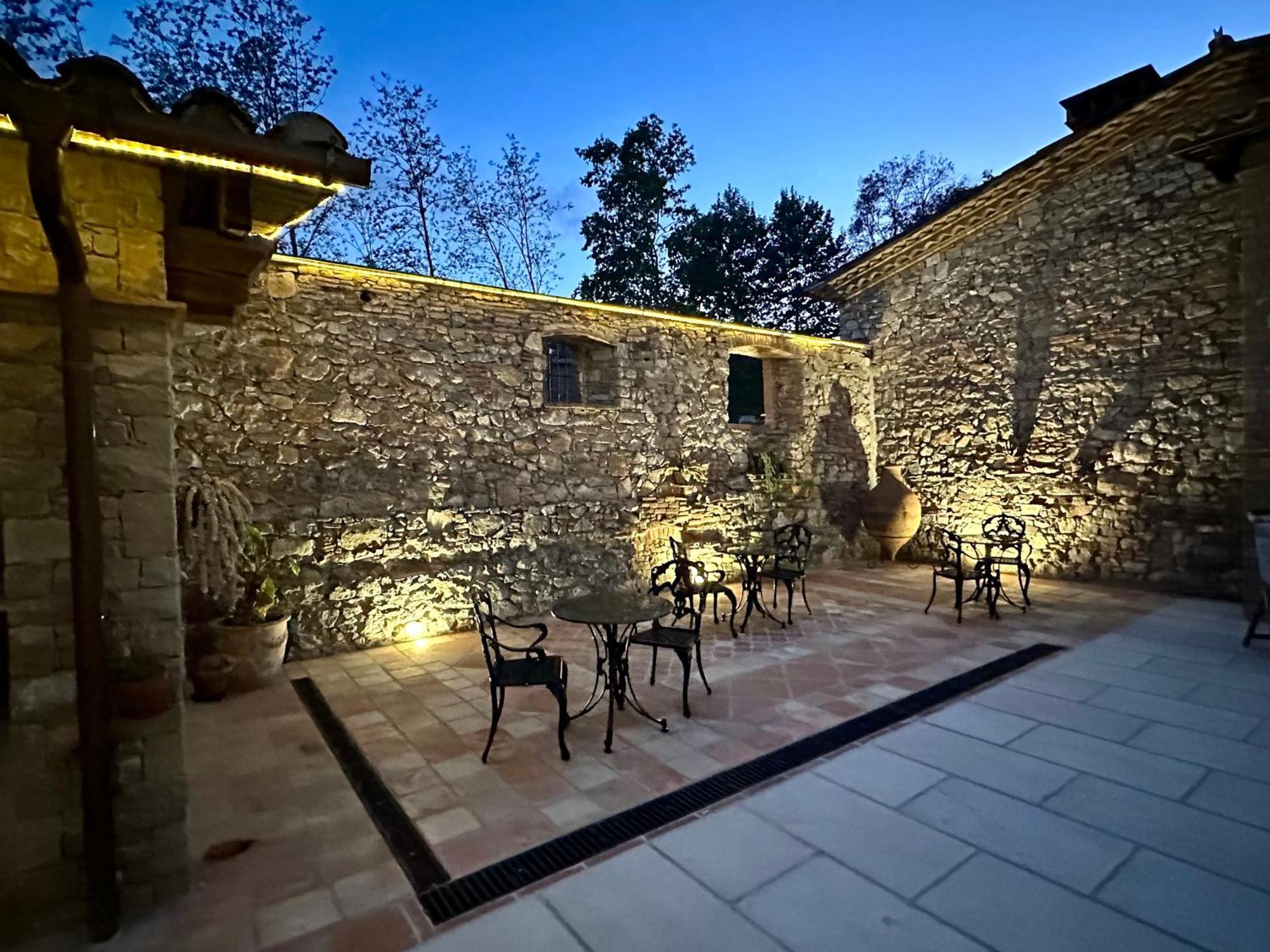 Masia Can Viver - Olive Oil Tourism B&B Bigues I Riells Екстериор снимка