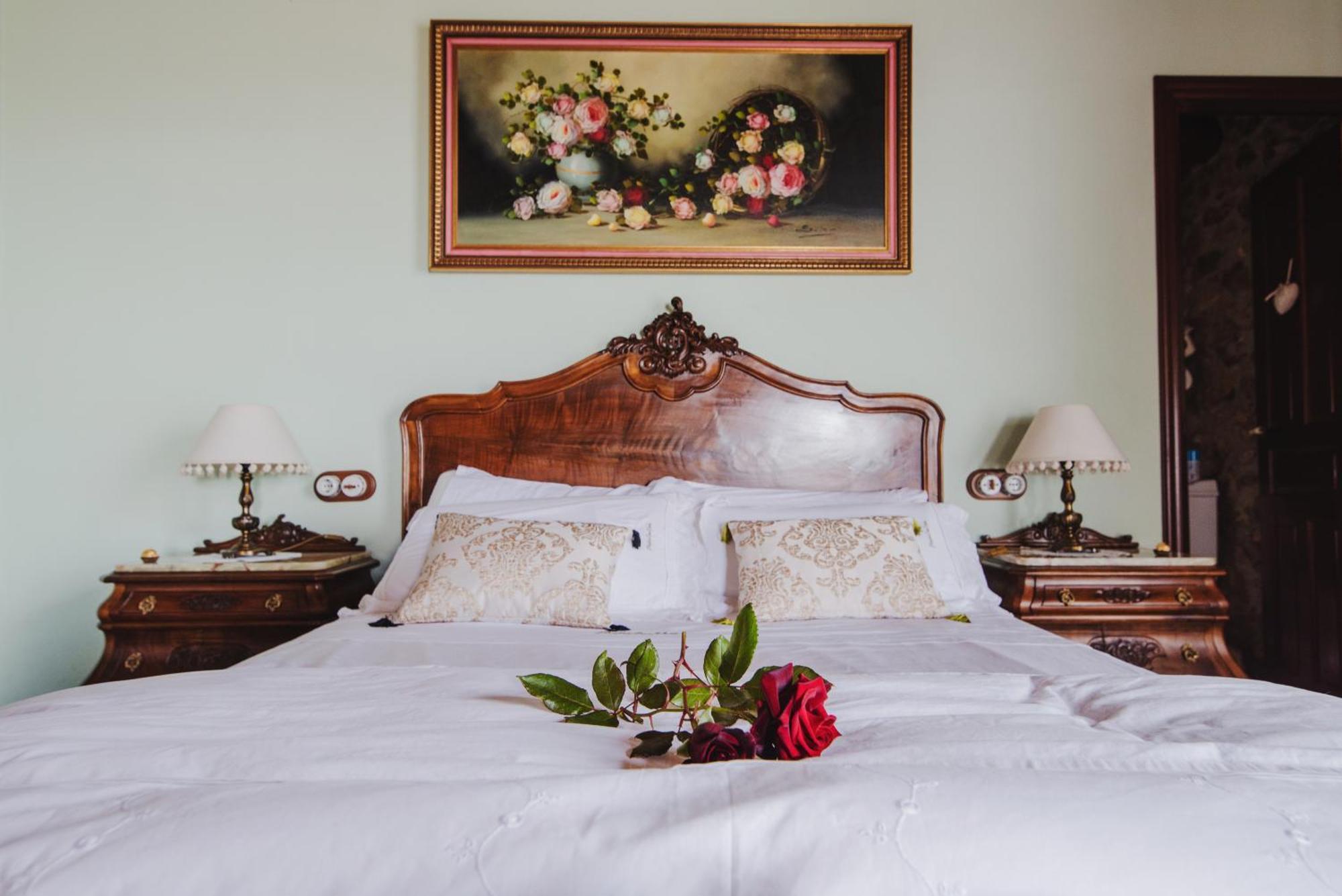 Masia Can Viver - Olive Oil Tourism B&B Bigues I Riells Стая снимка